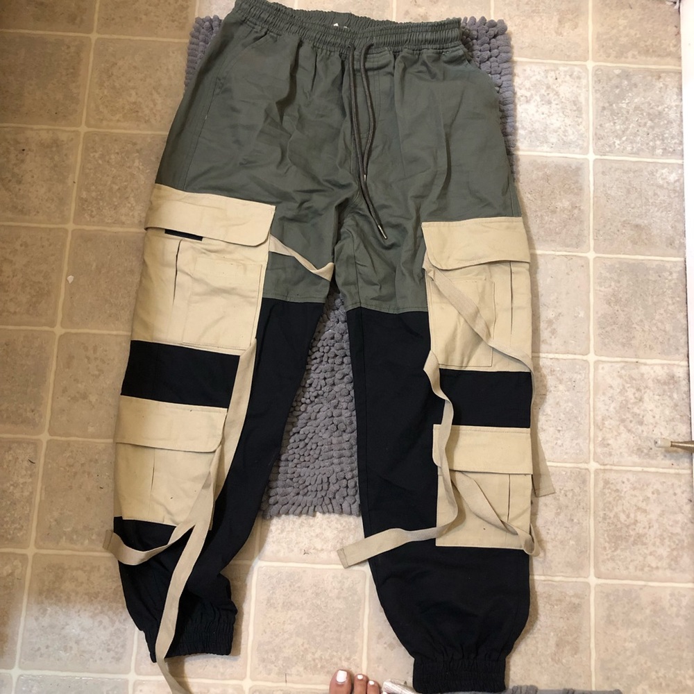 Color block cargo pants